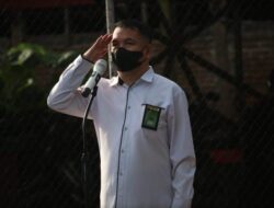 Kemenag Sulbar Berikan Reward Bagi Pegawai Yang Memiliki Etos Kerja