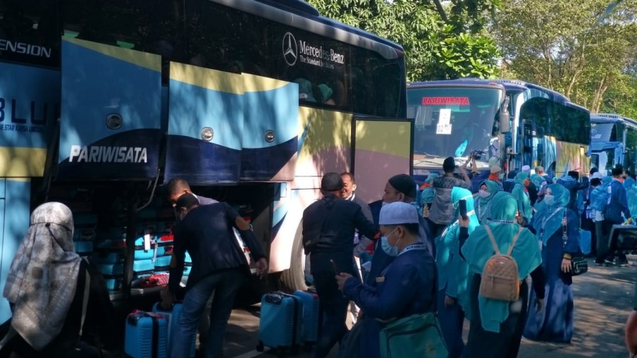 Lepas 419 Jemaah Umrah, Diminta Patuhi Prokes Pandemi Belum Berakhir