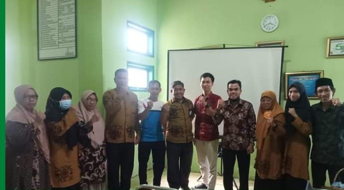 Pendampingan EDM dan e-RKAM di MTs Negeri 1 Polewali Mandar