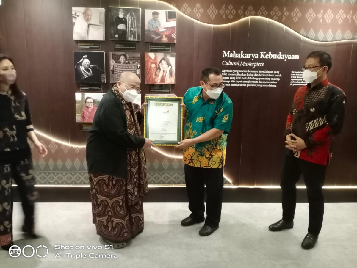 SMSI Pecahkan Rekor MURI dengan Jumlah Anggota Terbesar di Dunia SMSI Pecahkan Rekor MURI dengan Jumlah Anggota Terbesar di Dunia
