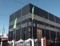 Tujuh Masjid Ikonik di Indonesia Menyerupai Ka’bah, Masjid Nurul Azizil Hakim Majene Paling Terbaru