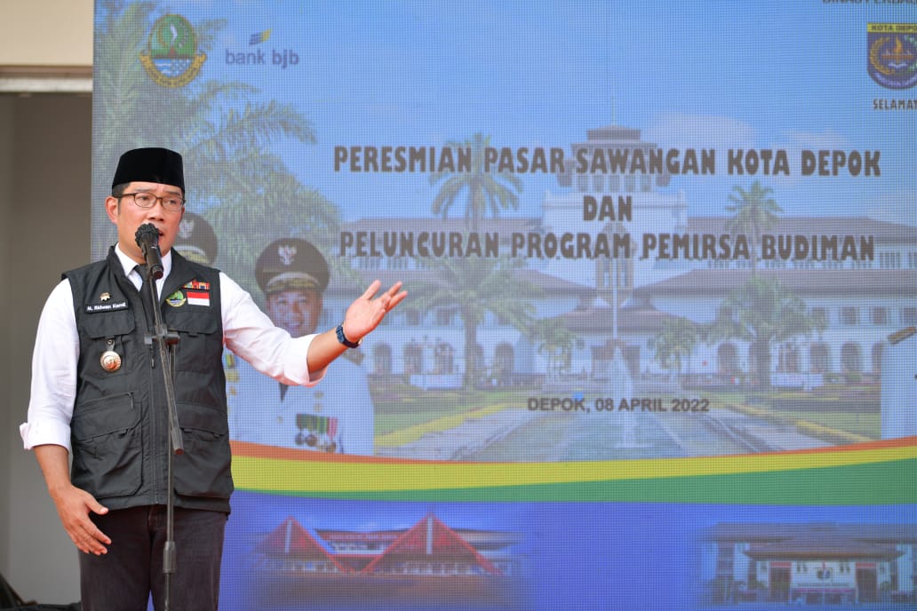 Ridwan Kamil Luncurkan Program Pemesanan Minyak Goreng Melalui Aplikasi Sapawarga