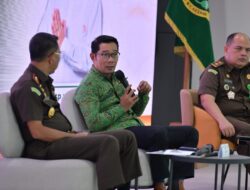 Ridwan Kamil Ajak Kejaksaan Tinggi Tingkatkan Penggunaan Produk Dalam Negeri Ridwan Kamil Ajak Kejaksaan Tinggi Tingkatkan Penggunaan Produk Dalam Negeri