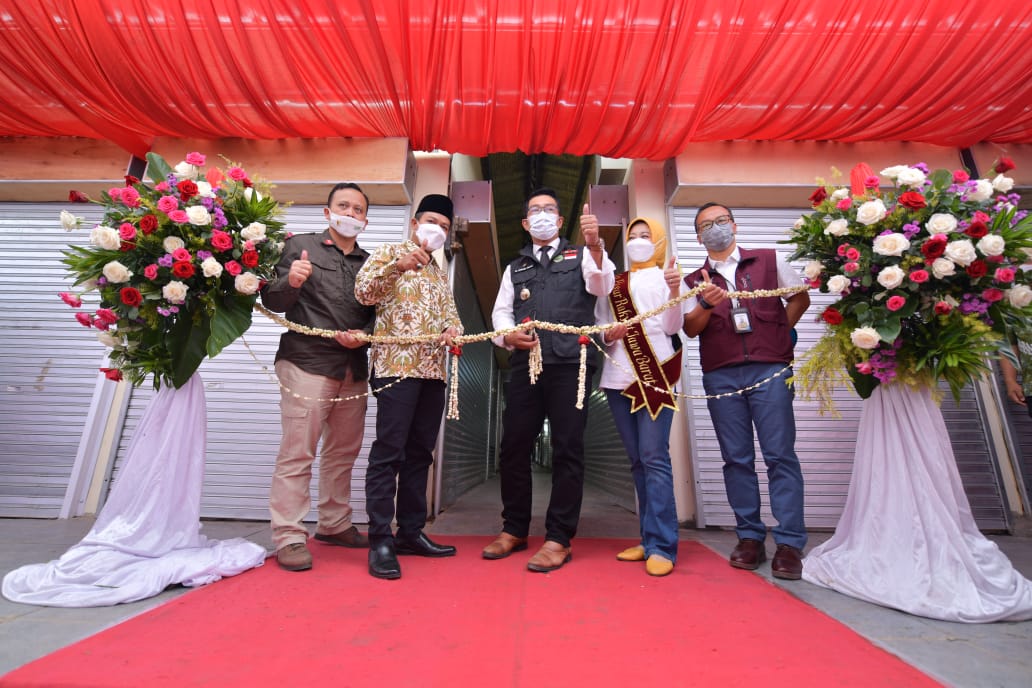 Resmikan Revitalisasi Pasar Rakyat Baleendah, Ridwan Kamil: Semakin Bagus, Nyaman, dan Disukai Rakyat Resmikan Revitalisasi Pasar Rakyat Baleendah, Ridwan Kamil: Semakin Bagus, Nyaman, dan Disukai Rakyat