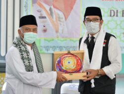 Ridwan Kamil Apresiasi Kemajuan Pesantren Program OPOP, Tahun 2023 ditargetkan total diikuti 5.000 pesantren Ridwan Kamil Apresiasi Kemajuan Pesantren Program OPOP, Tahun 2023 ditargetkan total diikuti 5.000 pesantren
