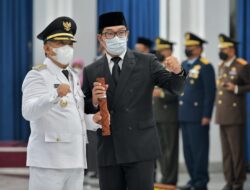 Ridwan Kamil Titip Kepada Yana Mulyana Jaga  Kondusivitas Bandung Jelang Tahun Politik 2024 Ridwan Kamil Titip Kepada Yana Mulyana Jaga  Kondusivitas Bandung Jelang Tahun Politik 2024