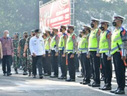 Ridwan Kamil: Dengan Sinergi TNI-POLRI Wujudkan Mudik Aman dan Sehat di Jabar, Tol Cisumdawu dapat digunakan pemudik Ridwan Kamil: Dengan Sinergi TNI-POLRI Wujudkan Mudik Aman dan Sehat di Jabar, Tol Cisumdawu dapat digunakan pemudik