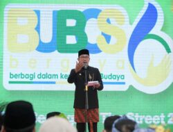 BUBOS 6 Tebar 1,4 Juta Paket Makanan Rantang Cinta Berbagi Sesama BUBOS 6 Tebar 1,4 Juta Paket Makanan Rantang Cinta Berbagi Sesama