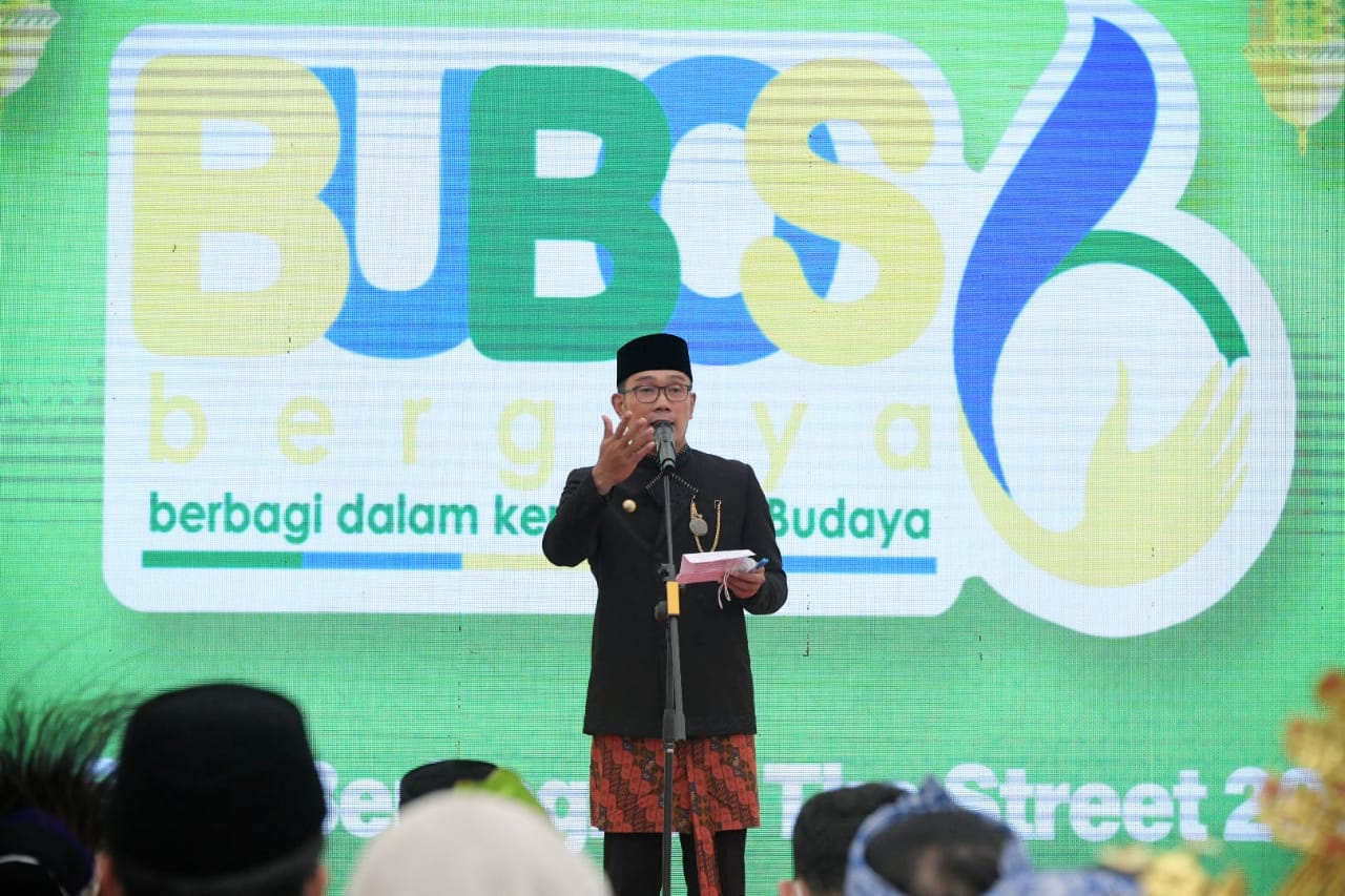 BUBOS 6 Tebar 1,4 Juta Paket Makanan Rantang Cinta Berbagi Sesama BUBOS 6 Tebar 1,4 Juta Paket Makanan Rantang Cinta Berbagi Sesama