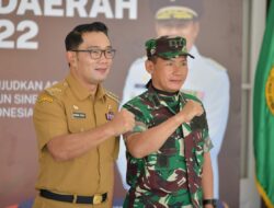 Gubernur Jawa Barat Ridwan Kamil Hadiri Peringatan ke-26 Hari Otonomi Daerah Gubernur Jawa Barat Ridwan Kamil Hadiri Peringatan ke-26 Hari Otonomi Daerah