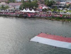 Kibarkan Merah Putih di Laut Teluk Mamuju,  Akmal: Ini Aksi Heroik dan Pertama di Indonesia