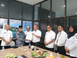 Sekprov – DKP Sulbar Serah Terima Excavator Komatsu dari Pihak Ketiga