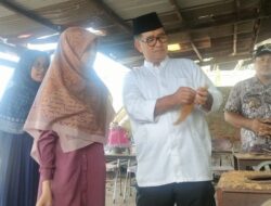 Pj Gubernur Akmal Malik Bangga, Remaja Putri Geluti Usaha Ekspor Sabuk Kelapa