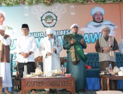 Hadiri Haul KH Muhammad Saleh, Pj Gubernur Ajak Ulama Tingkatkan Kualitas Umat