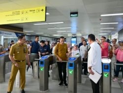 Gubernur Ridwan Kamil Dampingi Presiden Jokowi Tinjau LRT Jabodebek