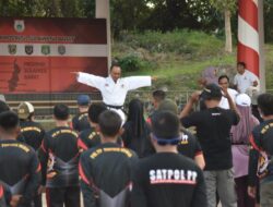 Tanamkan Jiwa Kedisiplinan, Pj Gubernur Sulbar Latih Karate Bagi ASN