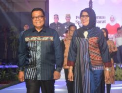 Hadiri Ajang Pesona Tenun, Sekprov Harap Pengembangan Tenun di Sulbar