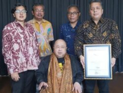 Donor Darah HUT ke-7 SMSI Raih Penghargaan MURI