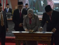 DPRD Sulbar Rapat Paripurna Penyerahan LHP BPK RI Atas LKPD Pemprov