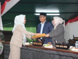 Hadiri Pandangan Fraksi DRPD Sulbar Terkait RAPBDP 2024, Sekprov Beri Apresiasi