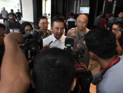 Bey Machmudin Apresiasi Jabar Hattrick Juara Umum PON