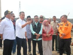 Bey Machmudin Tinjau Lokasi Bencana Puting Beliung di Bogor
