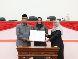 Sekprov Sulbar Hadiri Paripurna Penyempurnaan Ranperda APBD Perubahan 2024