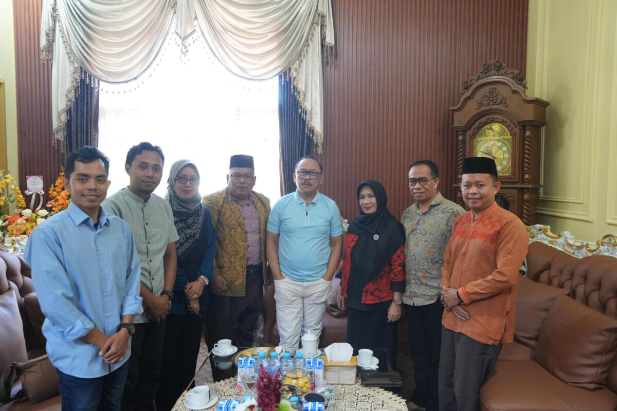 Suhardi Duka Terima Pengurus MES Sulawesi Barat