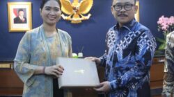 Gubernur Suhardi Duka Dorong Sandeq Silumba Masuk Event Internasional