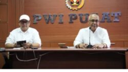 PWI Prihatin Pencabutan Kartu Liputan Wartawan CNN di Istana Negara PWI Prihatin Pencabutan Kartu Liputan Wartawan CNN di Istana Negara